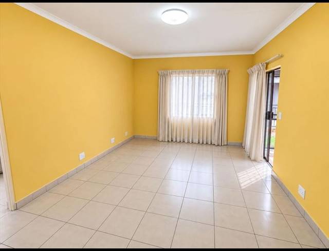 2 BEDROOM TOWNHOUSE FOR SALE IN POMONA